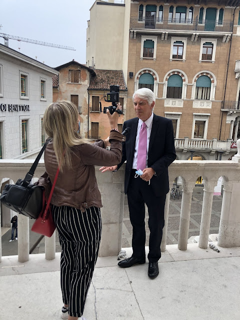 APRE L'OTTOBRE IN ROSA CON UNA CONVENTION AL PALAZZO DEI TRECENTO A TREVISO